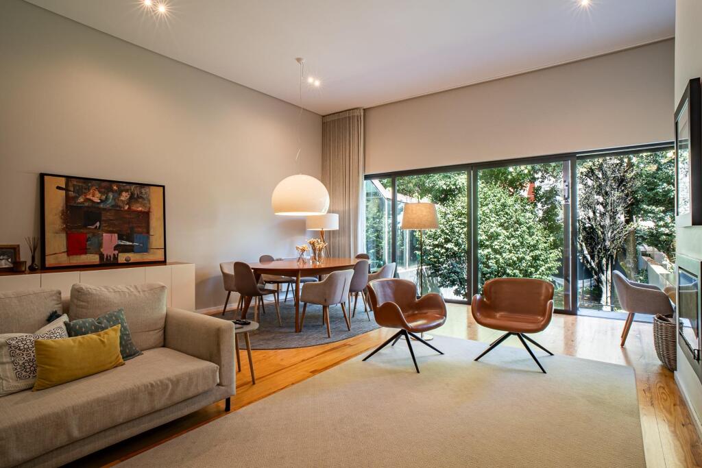 4 bedrooms Townhouse in Porto, Portugal No. 278794