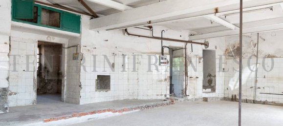 Propiedad comercial de 5 habitaciónes en Arezzo, Italy No. 270779 15