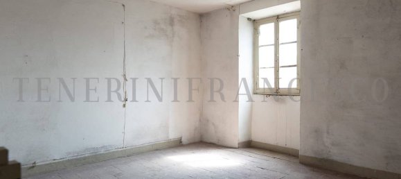 Propiedad comercial de 5 habitaciónes en Arezzo, Italy No. 270779 30