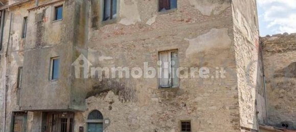 Propiedad comercial de 5 habitaciónes en Arezzo, Italy No. 270779 2