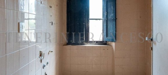 Propiedad comercial de 5 habitaciónes en Arezzo, Italy No. 270779 33