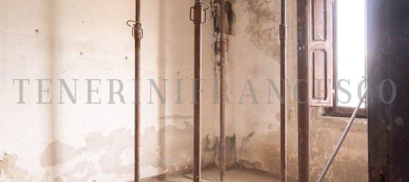 Propiedad comercial de 5 habitaciónes en Arezzo, Italy No. 270779 28