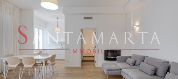 2 bedrooms Apartment in Milan, Italy No. 243507 2