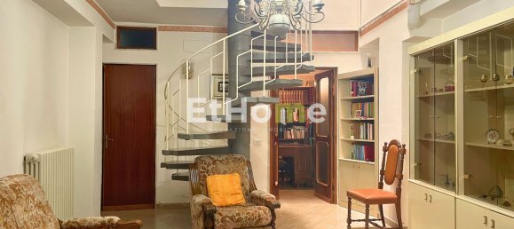 Duplex de 8 divisões em Andria, Italy N.º 75599 2