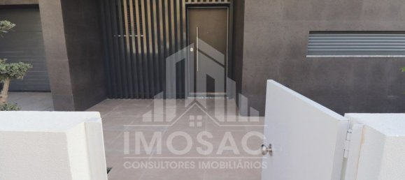 4 bedrooms House in Loures, Portugal No. 102867 12