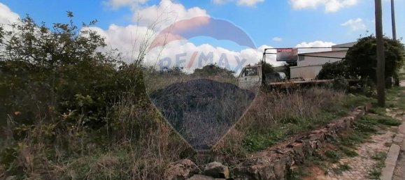 231m² Land in Odivelas, Portugal No. 64053 3