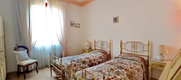 3 bedrooms House in Empoli, Italy No. 303594 16