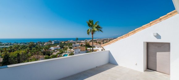 4 bedrooms Villa in Marbella, Spain No. 62700 24