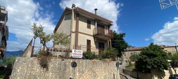 4 rooms House in Baronissi, Italy No. 278487 3