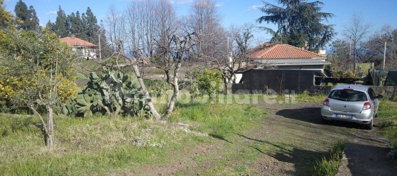 1800m² Land in Viagrande, Italy No. 48894 9