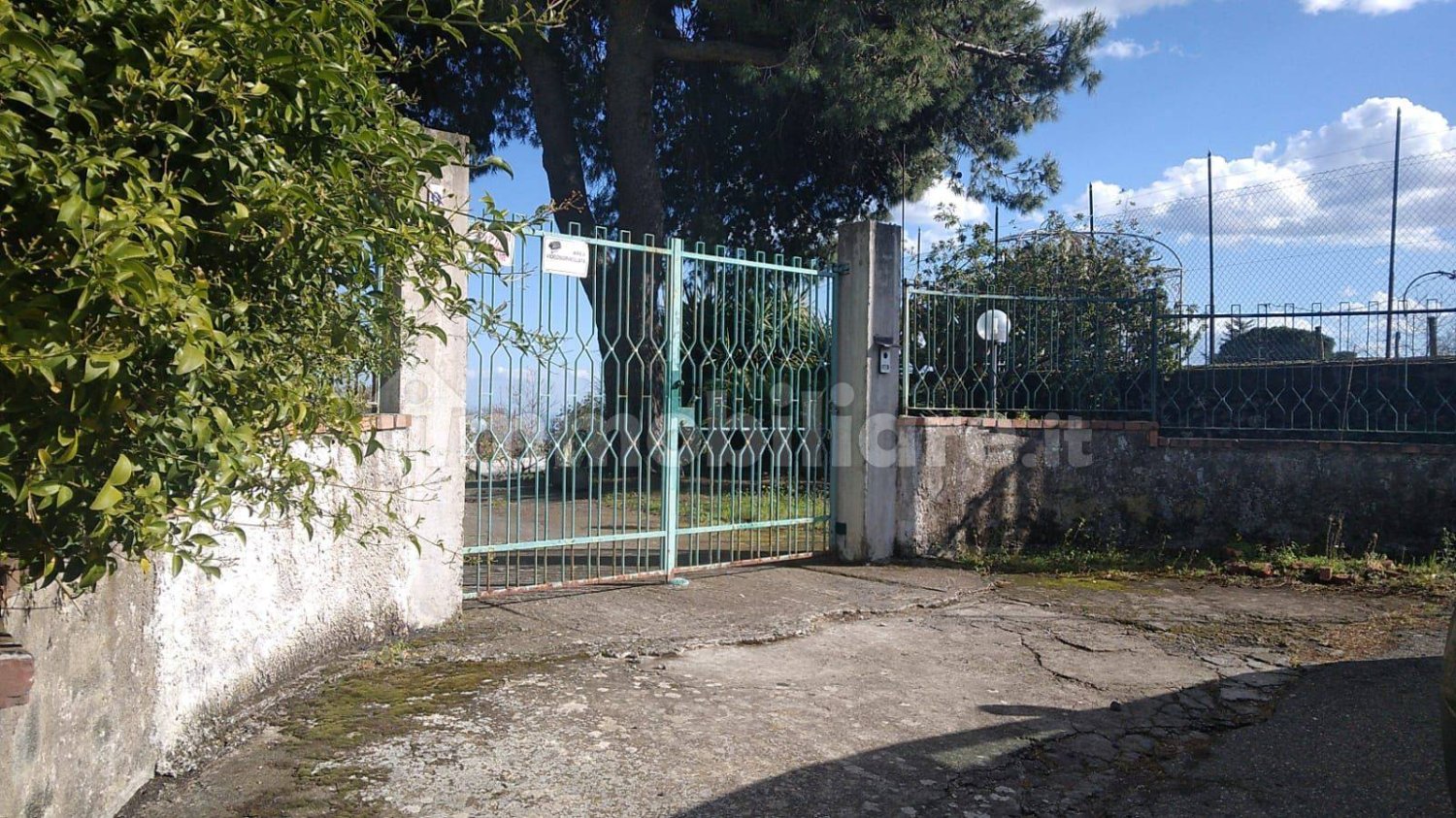 1800m² Land in Viagrande, Italy No. 48894