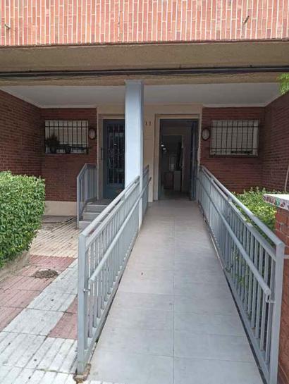 3 bedrooms Apartment in Madrid, Spain No. 162444