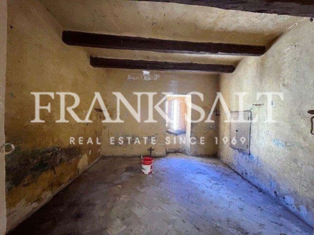 3 bedrooms Farm in Victoria, Malta No. 923