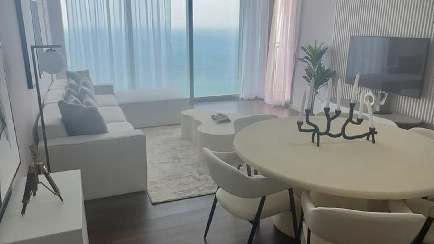 Apartamento T2 em 52-42 (FIFTY TWO FORTY TWO TOWER), Dubai, UAE N.º 61976