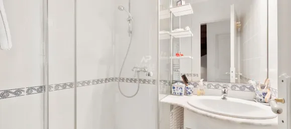 4 bedrooms House in Saint-Germain-en-Laye, France No. 319000 9