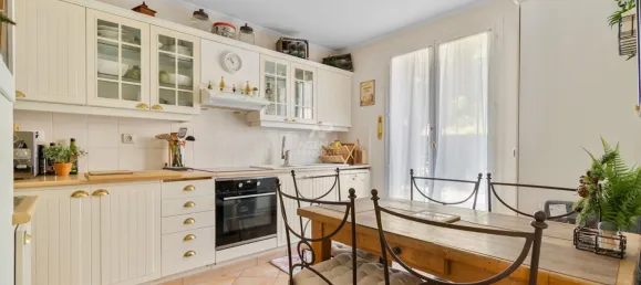 4 bedrooms House in Saint-Germain-en-Laye, France No. 319000 4