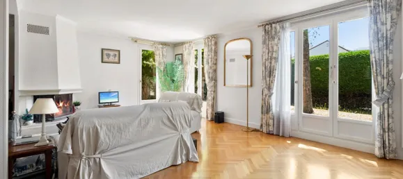 4 bedrooms House in Saint-Germain-en-Laye, France No. 319000 3