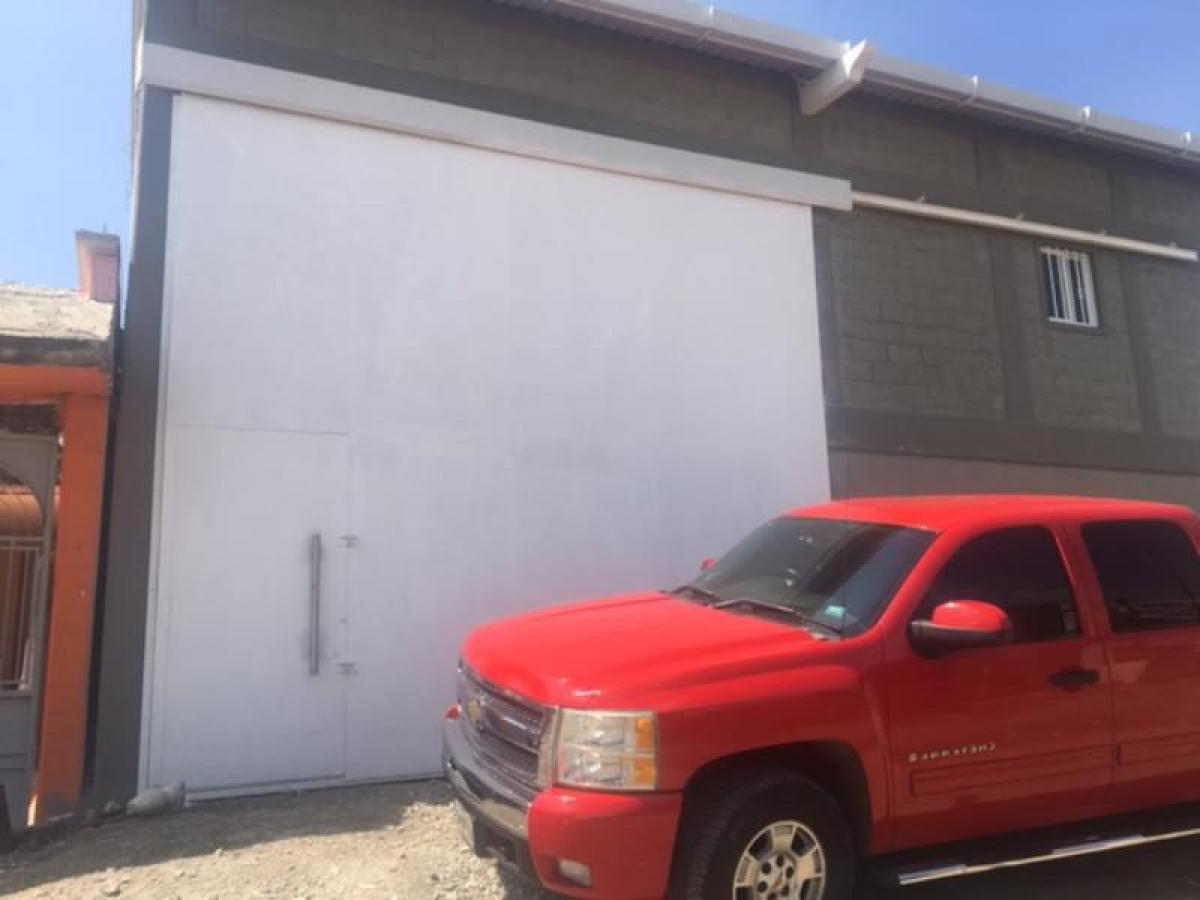  Commercial property in Cuautitlan Izcalli, Mexico No. 202333