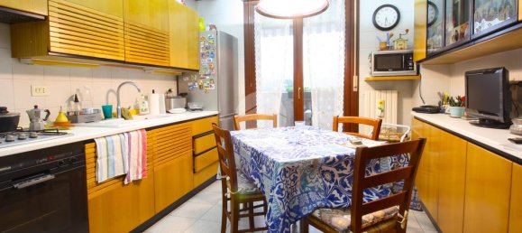 Квартира с 2 спальнями в Верона, Италия № 68956 3