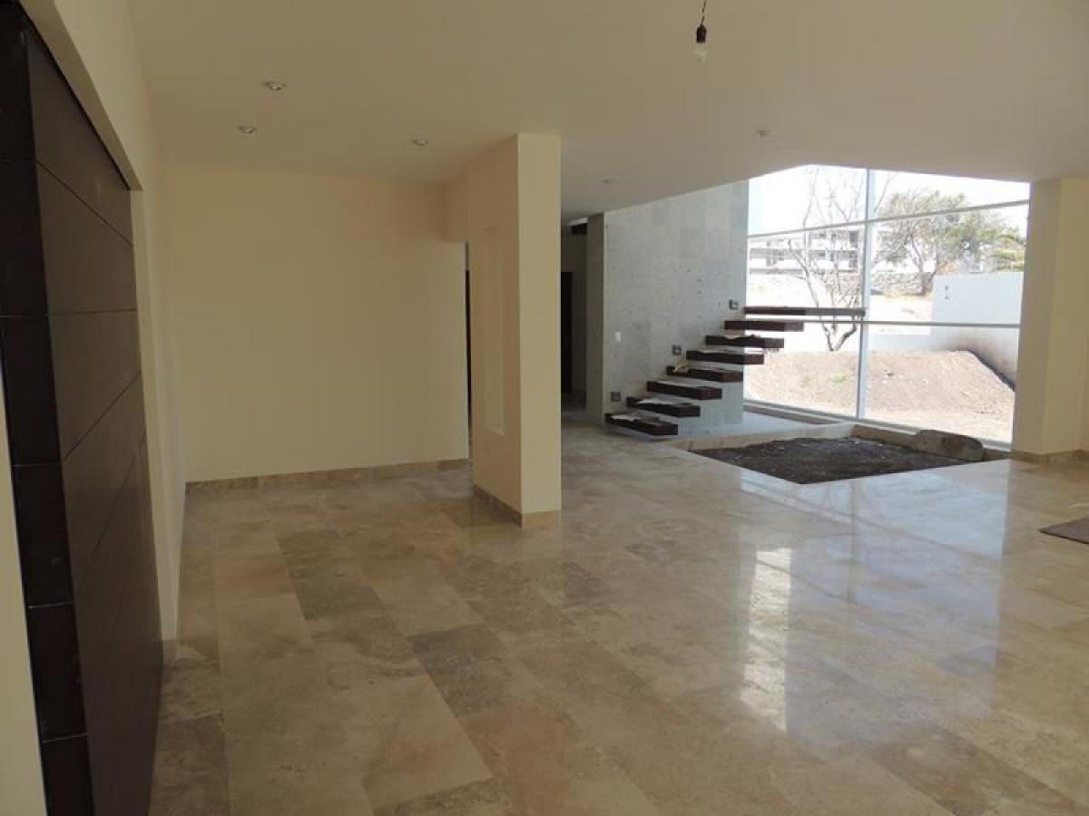 4 bedrooms House in Queretaro, Mexico No. 168271