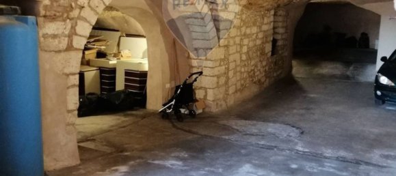 Garagem em Monte Sant'Angelo, Italy 172 m² N.º 360046 2