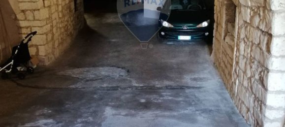 Garagem em Monte Sant'Angelo, Italy 172 m² N.º 360046 3