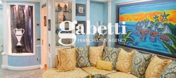 Apartamento de 3 dormitorios en Rome, Italy No. 44689 16