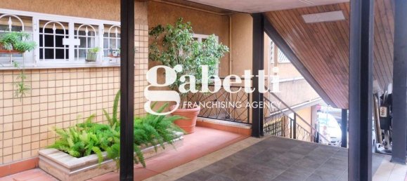 Apartamento de 3 dormitorios en Rome, Italy No. 44689 4