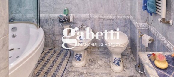 Apartamento de 3 dormitorios en Rome, Italy No. 44689 35