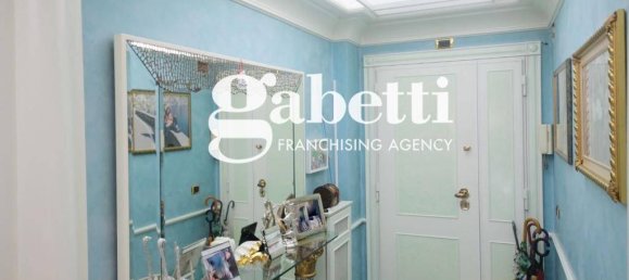 Apartamento de 3 dormitorios en Rome, Italy No. 44689 7