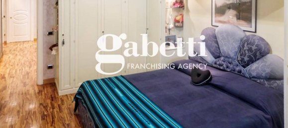 Apartamento de 3 dormitorios en Rome, Italy No. 44689 23