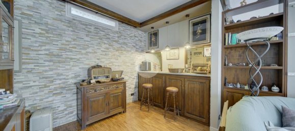 4 bedrooms Villa in Giaveno, Italy No. 318735 8