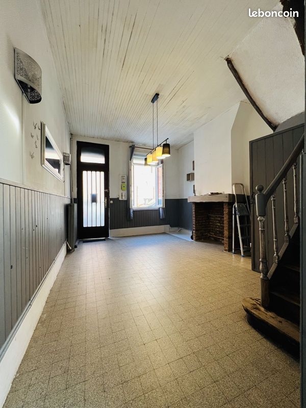 Casa de 2 dormitorios en Amiens, France No. 95369