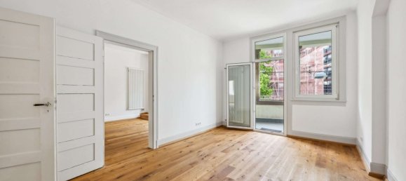 Apartamento de 3 dormitorios en Stuttgart, Germany No. 71391 2