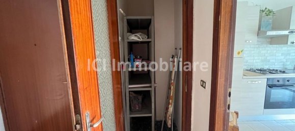 Apartamento de 4 dormitorios en Vado Ligure, Italy No. 358971 8