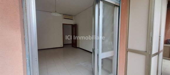 Apartamento de 4 dormitorios en Vado Ligure, Italy No. 358971 12