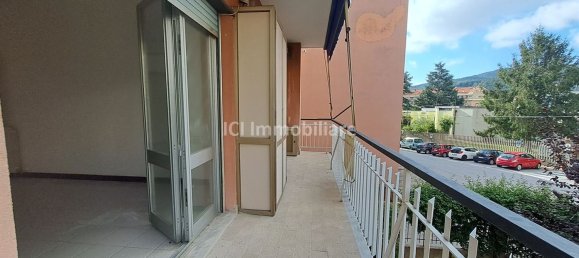 Apartamento de 4 dormitorios en Vado Ligure, Italy No. 358971 15