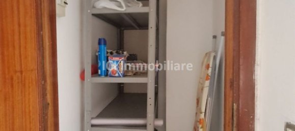 Apartamento de 4 dormitorios en Vado Ligure, Italy No. 358971 9
