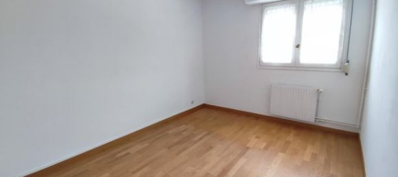 3 Schlafzimmer Wohnung in Sotteville-les-Rouen, France, Nr. 355310 8