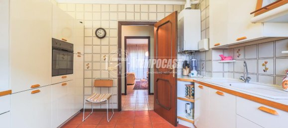4-salle Appartement à Ravenna, Italy No. 36750 9