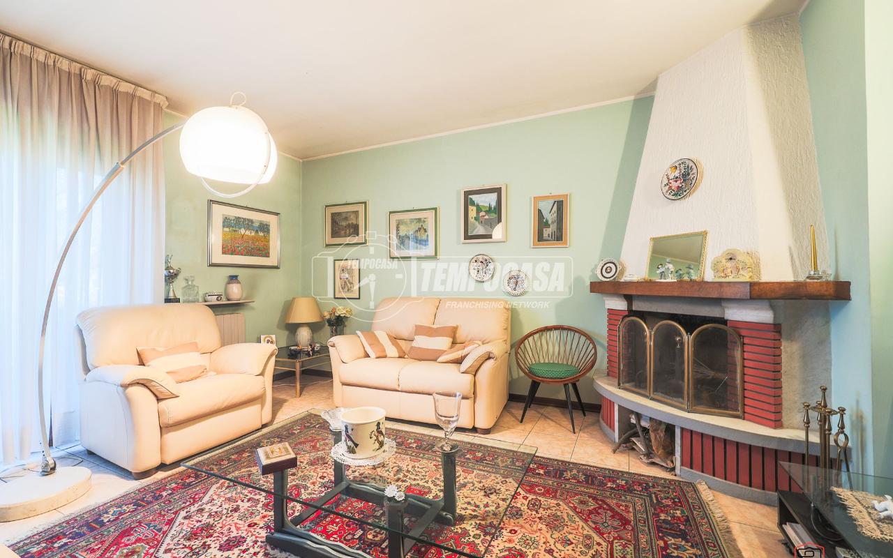 4-salle Appartement à Ravenna, Italy No. 36750