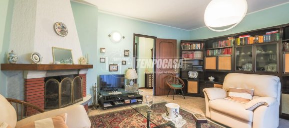 4-salle Appartement à Ravenna, Italy No. 36750 2
