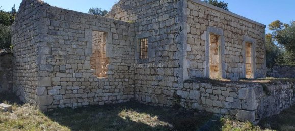 Villa de 4 habitaciónes en Modica, Italy No. 232044 2