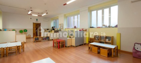 Oficina de 5 habitaciónes en Milan, Italy No. 241544 5