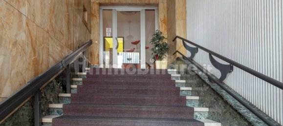 Oficina de 5 habitaciónes en Milan, Italy No. 241544 25