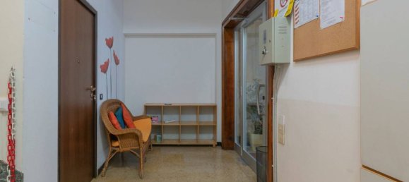 Oficina de 5 habitaciónes en Milan, Italy No. 241544 23