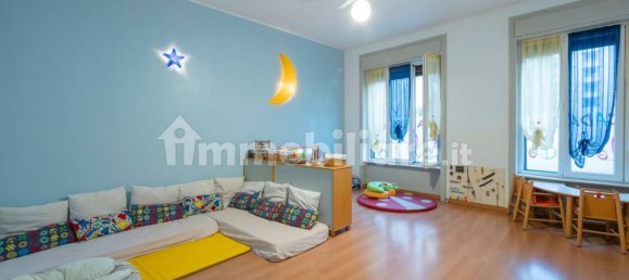 Oficina de 5 habitaciónes en Milan, Italy No. 241544 28