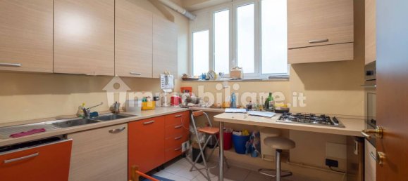 Oficina de 5 habitaciónes en Milan, Italy No. 241544 6