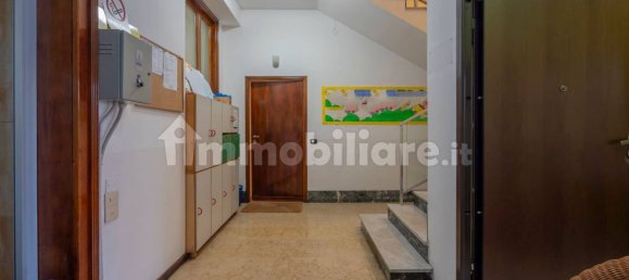 Oficina de 5 habitaciónes en Milan, Italy No. 241544 17