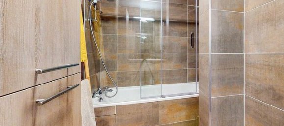 3 bedrooms Duplex in Seine-Saint-Denis, France No. 354907 11